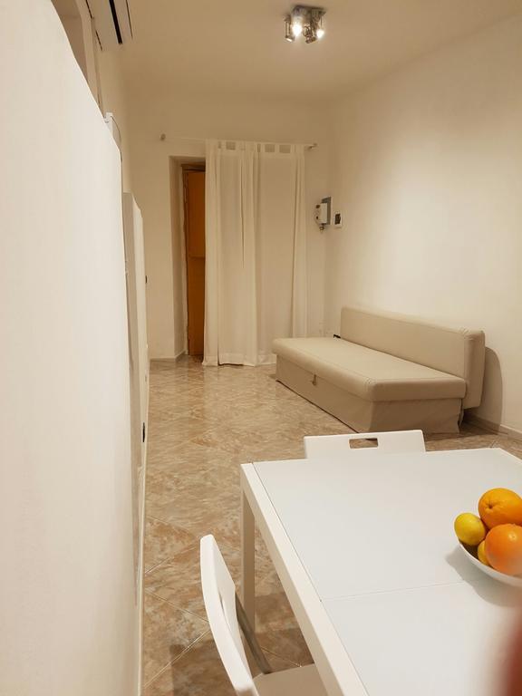 Peri Peri Holiday Home Catania Luaran gambar