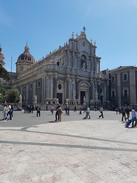Peri Peri Holiday Home Catania Luaran gambar